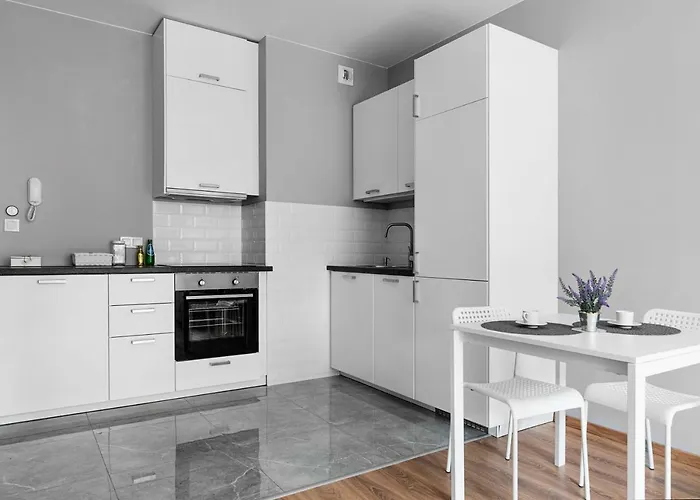 Warszawa-wlochy Brilliant By Host Apartmán *