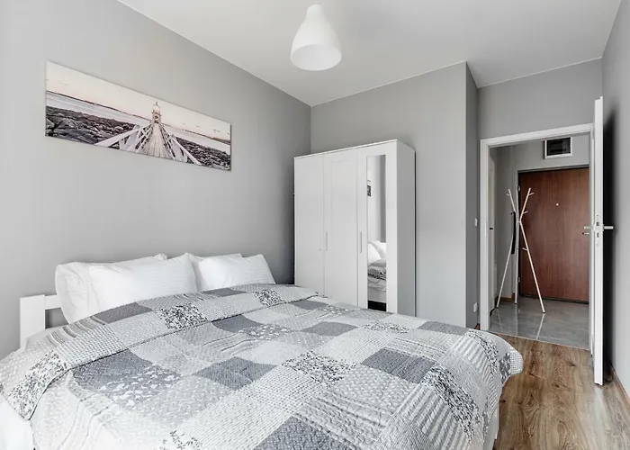 Apartamento Warszawa-wlochy Brilliant By Host Varsóvia