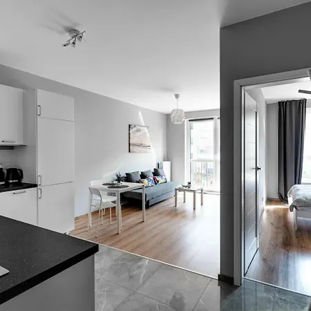 Warszawa-wlochy Brilliant By Host Apartamento *