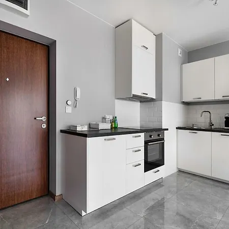Warszawa-wlochy Brilliant By Host Apartamento *